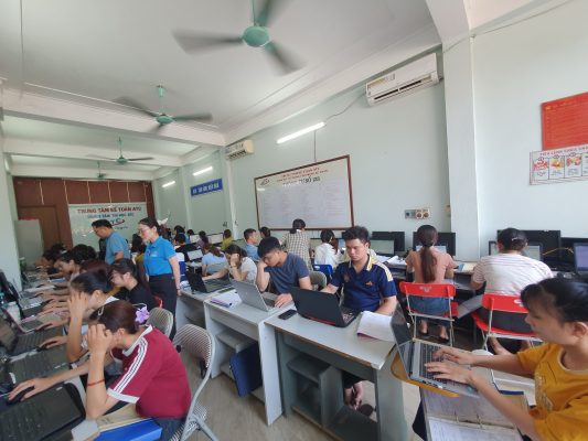 Học tin học cấp tốc tại thanh hóa Muốn thay đổi tên trên máy tính win 11? Bạn hãy làm theo cách sau đây:Cách đổi tên máy tính thông qua