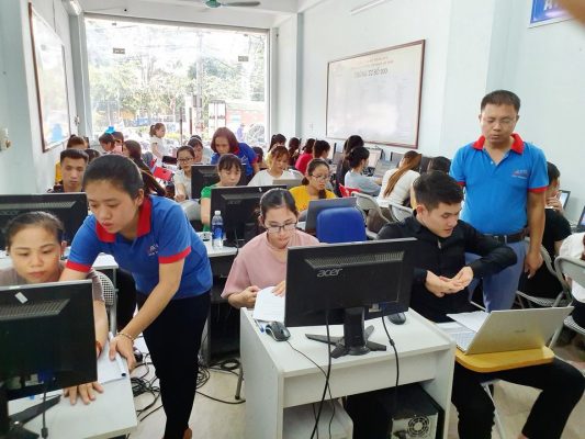 Nơi đào tạo kế toán tốt nhất Thanh Hóa Có lẽ đây là lý do khiến cho các học viên của trung tâm ATC vượt ngày dặm xa xôi.Không quản nh 