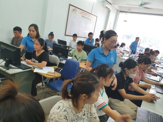 Học tin học văn phòng tại Thanh Hóa Bạn muốn thêm dấu phẩy vào giữa các con số? Bạn đã biết cách làm chưa? Hãy tham khảo bài 