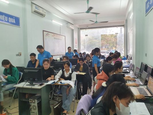 Hoc tin hoc van phong o Thanh Hoa Bạn đang phải xử lý một bảng tính có quá nhiều dòng trống nằm xen kẽ giữa 