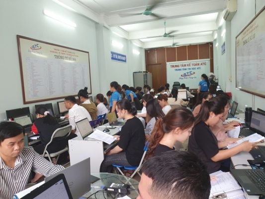 Trung tâm tin học ở thanh hóa Bạn đã bao giờ gặp tình trạng excel của bạn bị giới hạn dòng và cột? Vậy nguyên nhân do đâu và cách sửa 