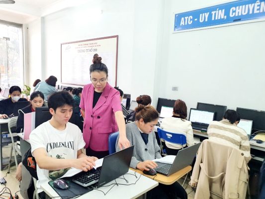 Trung tam tin hoc o thanh hoa Lỗi laptop tự tắt màn hình khi đang làm việc gây nhiều phiền toái cho người dùng, vậy cách sửa lỗi này như 