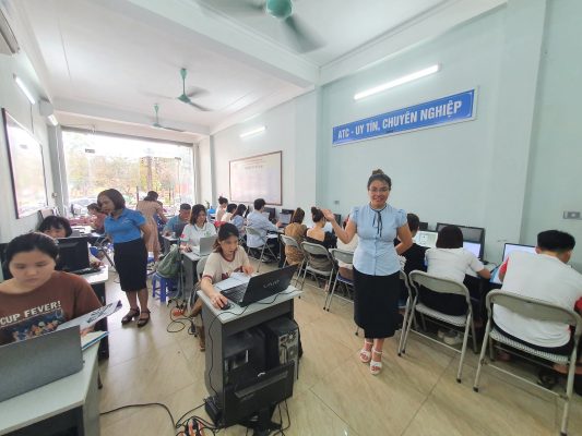 Trung tâm tin học ở thanh hóa Nếu bạn đang gặp tình trạng powerpoint khi trình chiếu bị đen màn hình, hãy thử tham khảo cách làm trong bài 