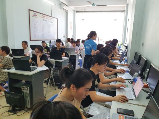 Lớp tin học văn phòng ở Thanh Hóa Để giúp người đọc hiểu thêm về 1 từ hoặc 1 cụm từ tác giả sẽ có những chú thích trong bài viết. 