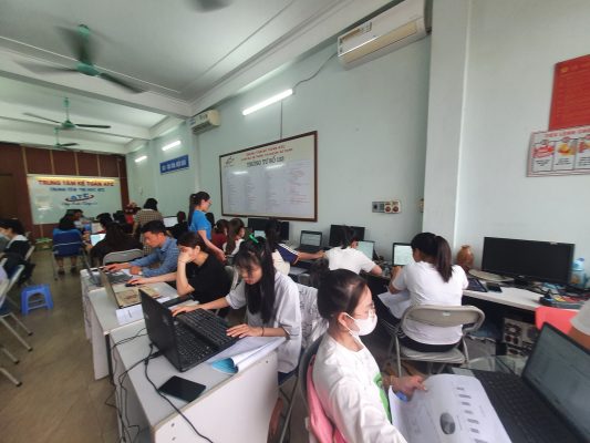 Học kế toán ở thanh hóa Một bạn học viên của trung tâm có câu hỏi rằng chi phí đào tạo nhân viên thì hạch toán như thế nào? Hôm nay kế 