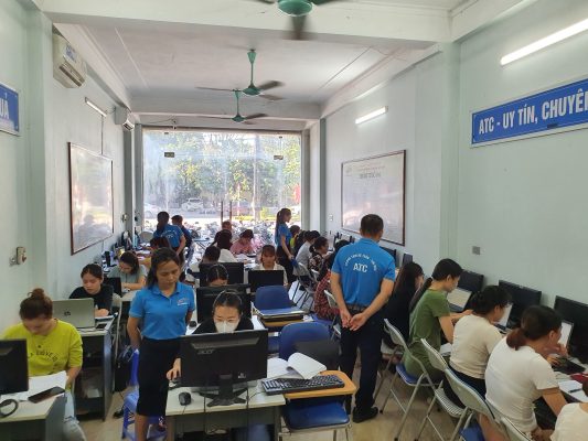 Học tin học văn phòng tại Thanh Hóa "Không có con đường dẫn đến thành công nhanh chóng, chỉ có bước chân kiên nhẫn và không ngừng nỗ lực."