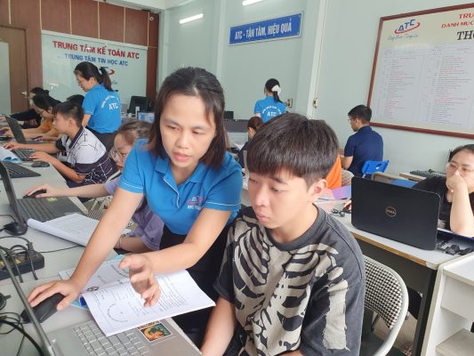 Học tin học văn phòng tại Thanh Hóa "Không có con đường dẫn đến thành công nhanh chóng, chỉ có bước chân kiên nhẫn và không ngừng nỗ lực."