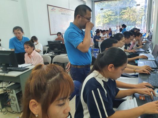 Học kế toán ở thanh hóa Ngày 20 tháng 11, ngày Nhà giáo Việt Nam, không chỉ là dịp để học sinh tri ân thầy cô, mà còn là cơ hội để các thầy 