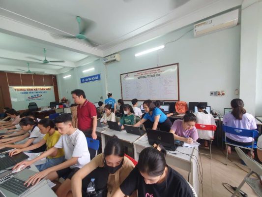 Học tin học thực hành tại thanh hóa VAI TRÒ CỦA TIN HỌC VĂN PHÒNG TRONG THỜI ĐẠI CÔNG NGHỆ HÓATin học văn phòng đóng vai trò