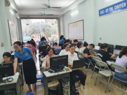Trung tâm tin học ở thanh hóa Bạn muốn xóa số trang trong excel, tin học ATC sẽ hướng dẫn bạn trong bài viết sau đây nhé!Cách đánh số trang 