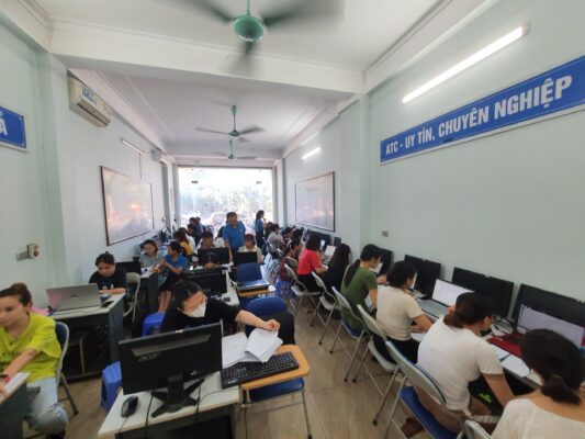 Học tin học ở thanh hóa Học là quyền lực. Học nhiều hơn, bạn có thể làm được nhiều hơn.Bạn có biết, trong tay mỗi chúng ta đang 