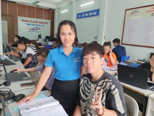 Học tin học ở thanh hóa Nếu hỏi một câu ngốc nghếch thì nó chỉ kéo dài vài phút. Còn không đặt câu hỏi, sự ngu ngốc sẽ kéo dài cả đời.